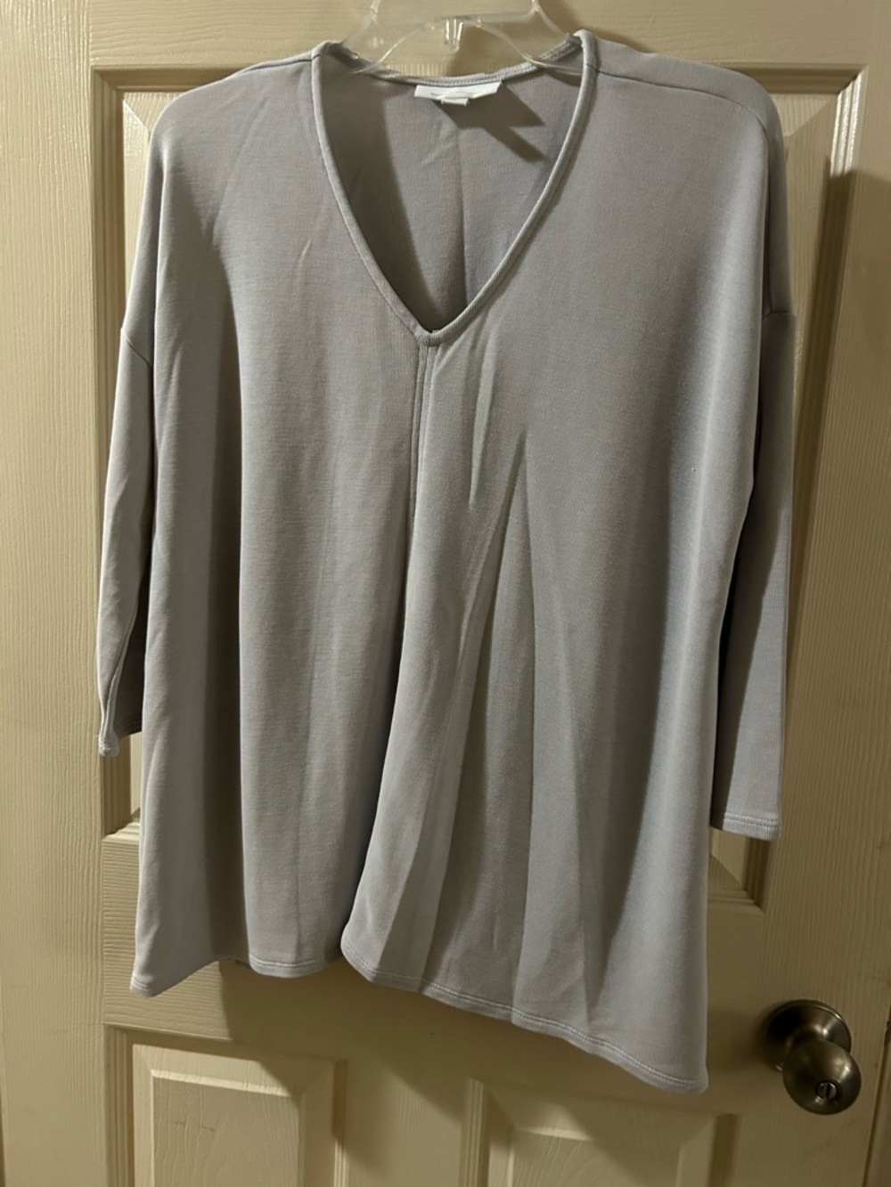 J. Jill Light Gray V-Neck Long Sleeve Tunic